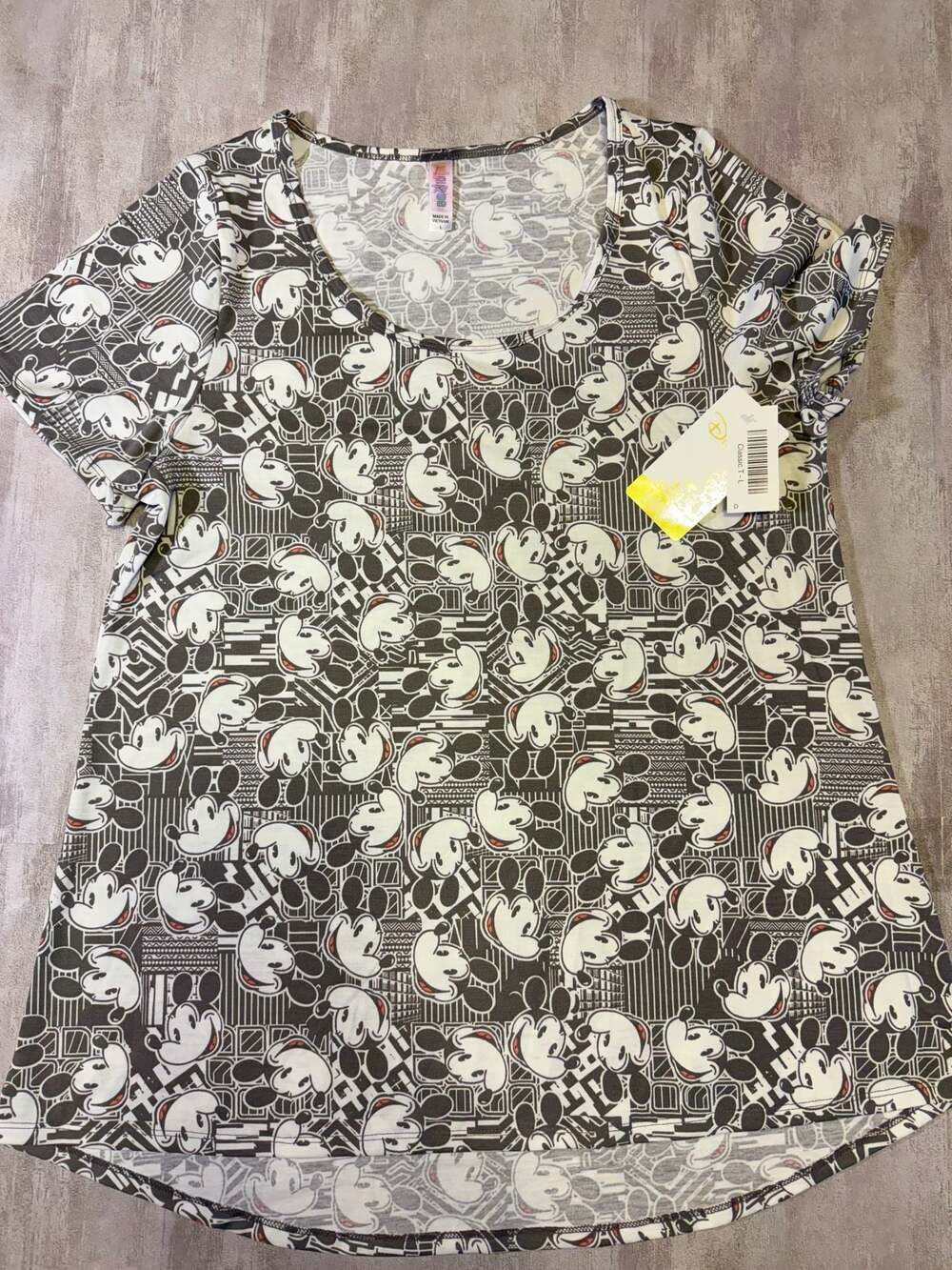 LuLaRoe Disney Mickey Mouse Classic T-Shirt Size L